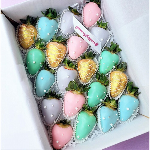 20pcs Pastel x Gold Chocolate Strawberries Gift Box (5 colors)